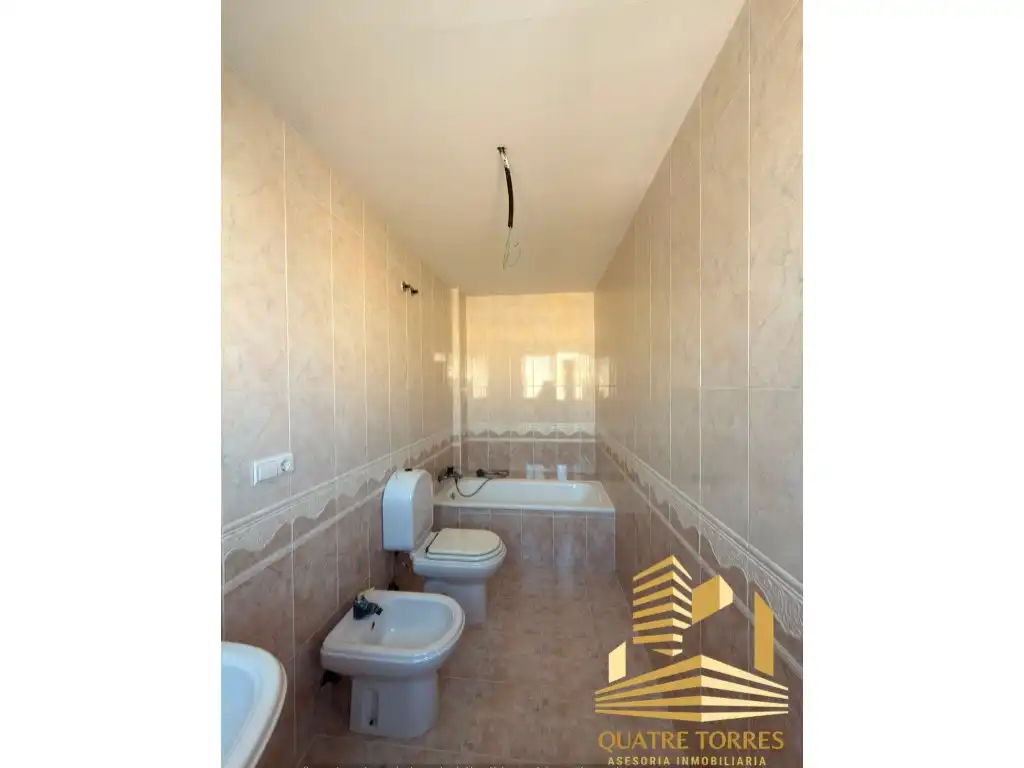 Bathroom of Houses for sale in Beniparrell