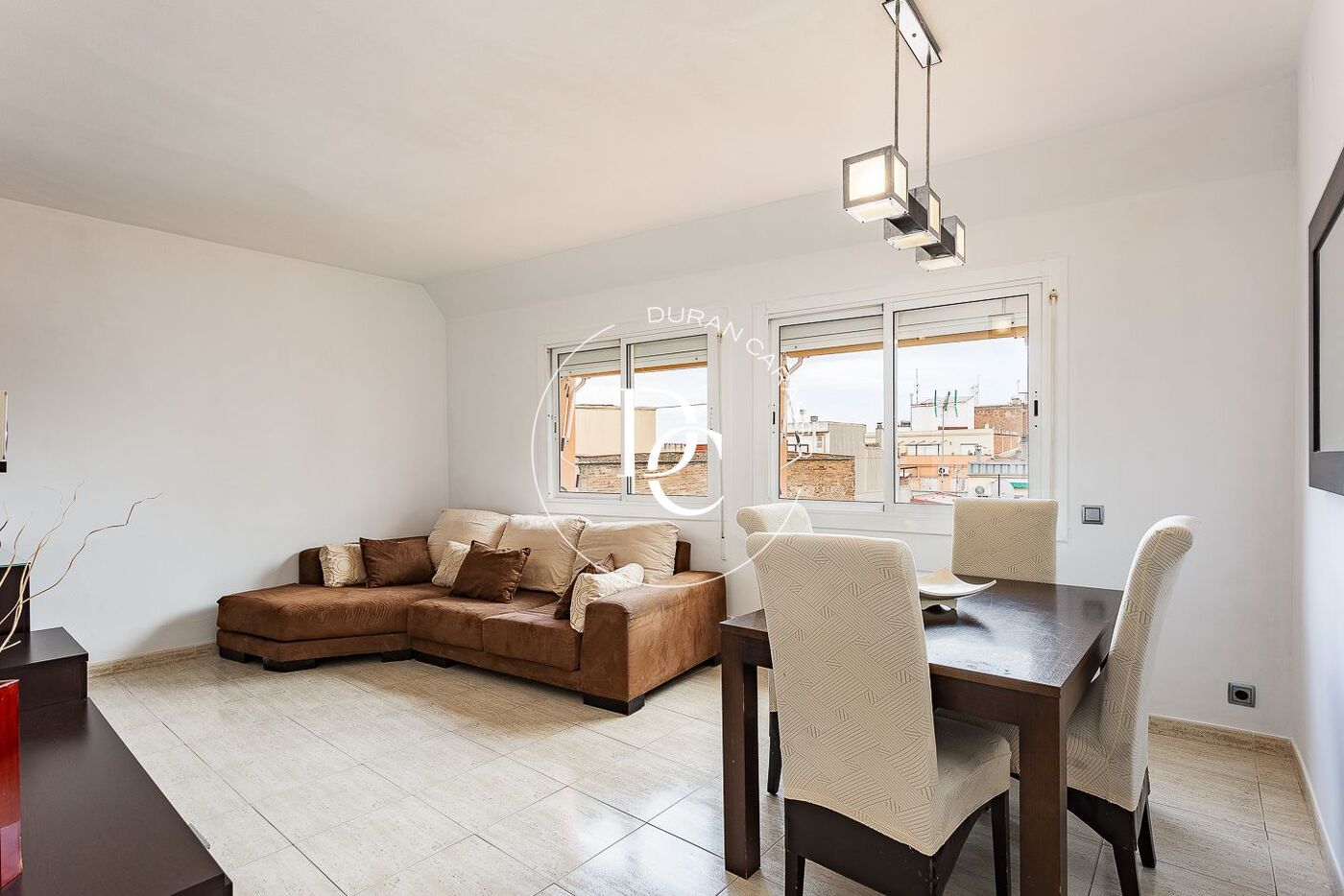 Sala d'estar de Àtic en venda en  Barcelona Capital amb Aire condicionat i Moblat