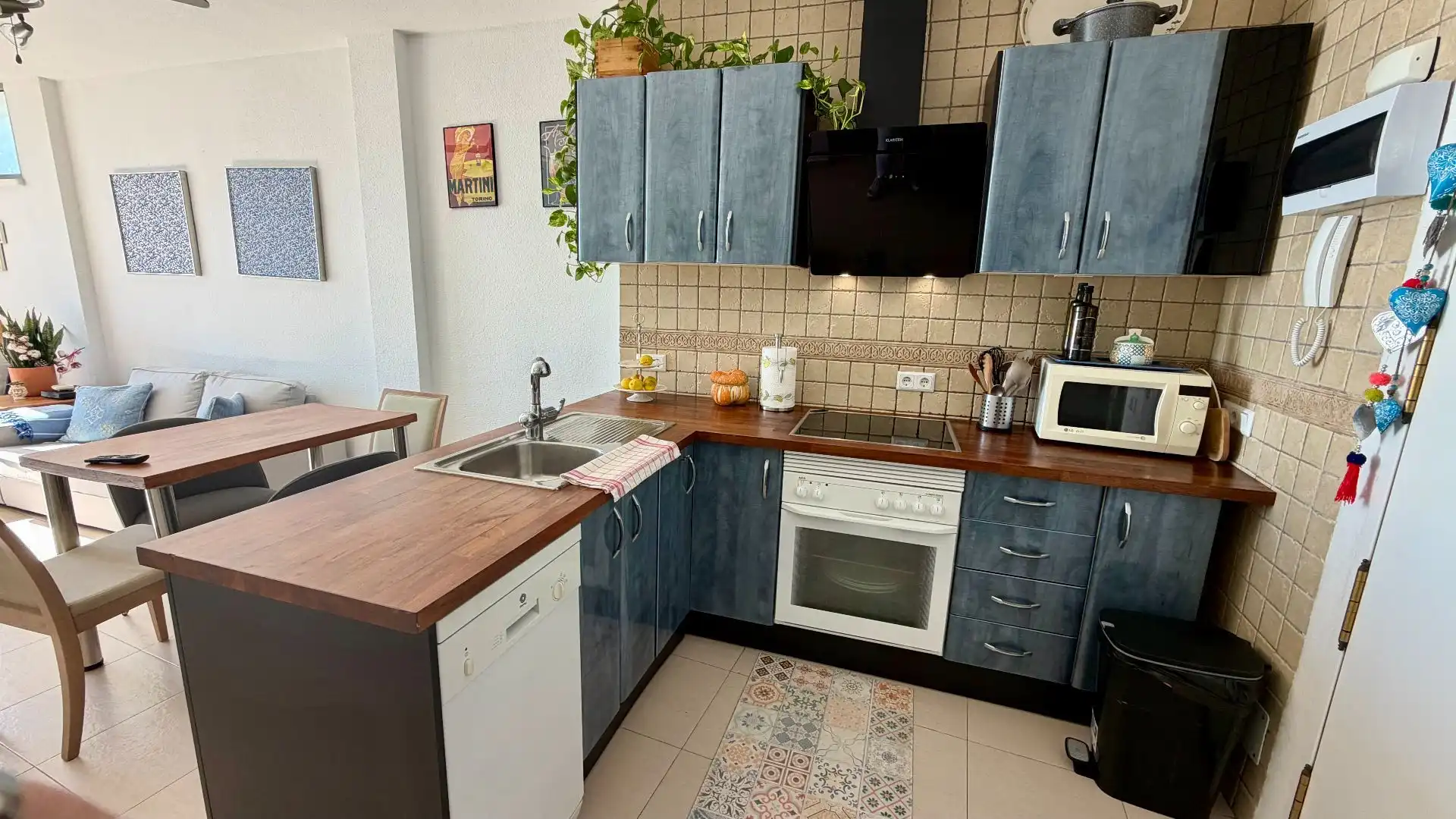 Kitchen of Flat for rent in Torreblanca del Sol
