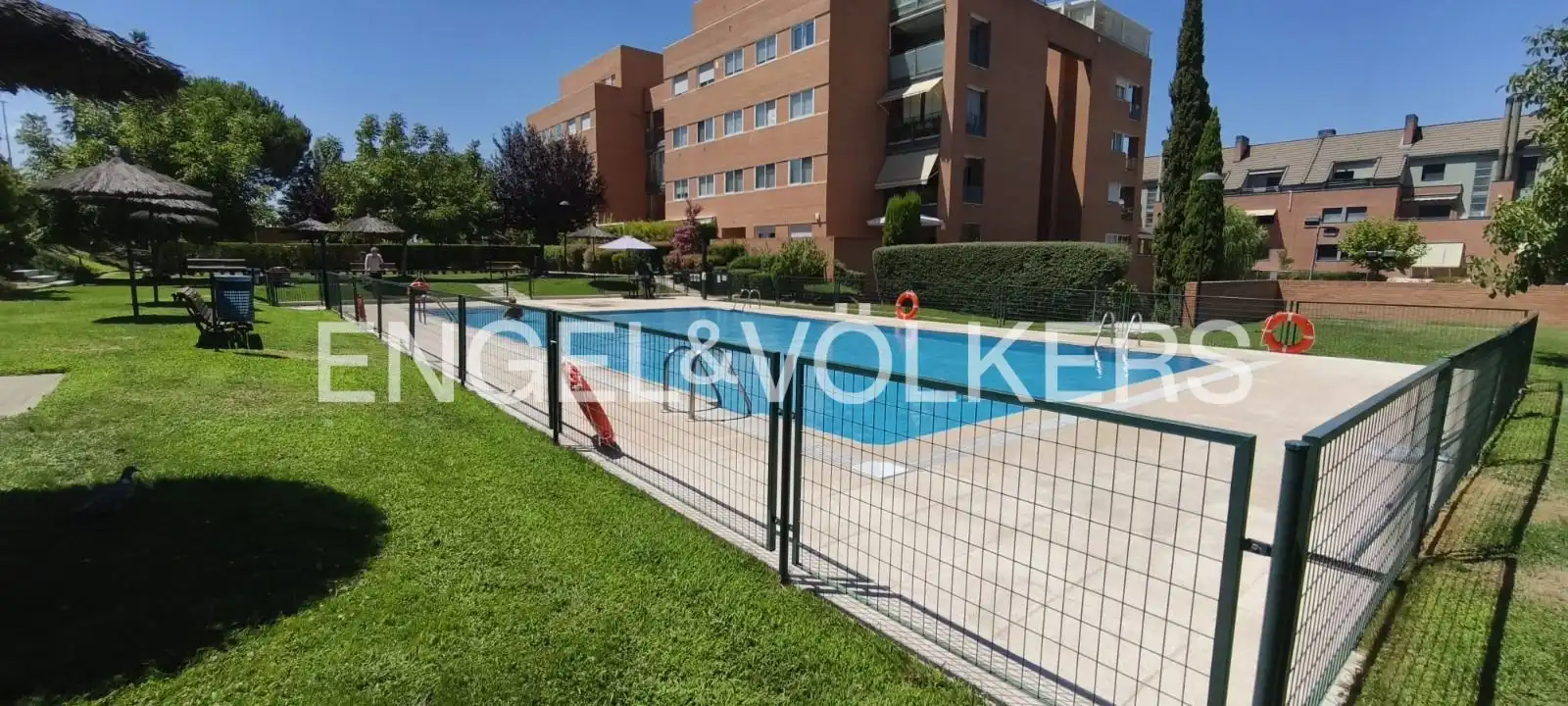 Piscina de Pis de lloguer en Las Rozas de Madrid amb Aire condicionat, Calefacció i Parquet