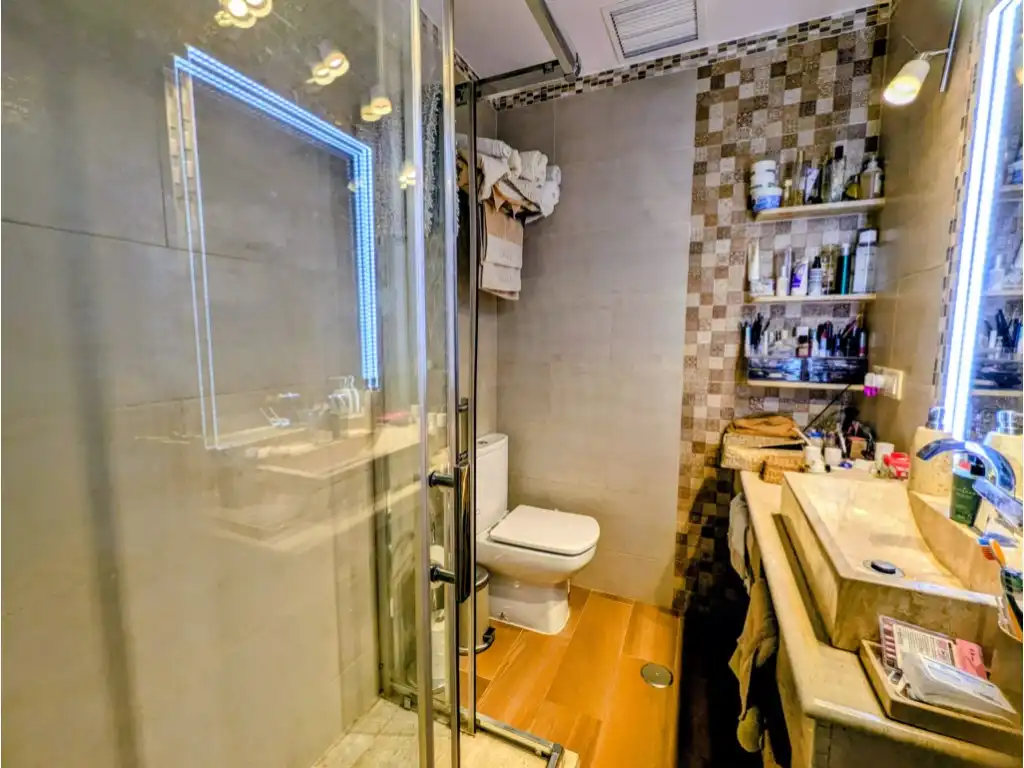 Baño de Piso para compartir en Córdoba
