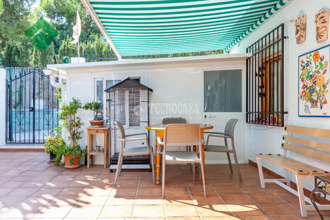 Jardí de Finca rústica en venda en Nerja amb Jardí privat, Terrassa i Piscina
