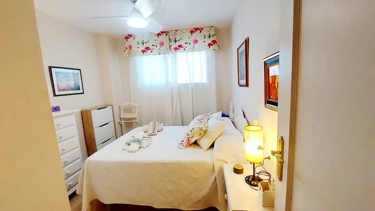 Habitación de Piso de alquiler en Almuñécar con Amueblado