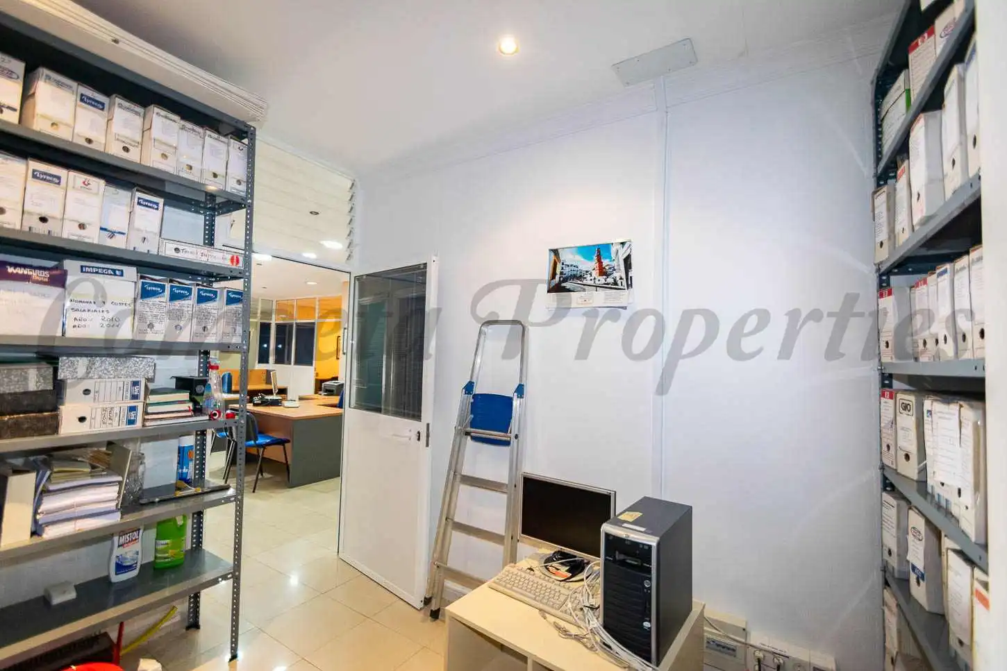 Commercial properties for sale in Torrox  with Air Conditioner, Heating and Furnished