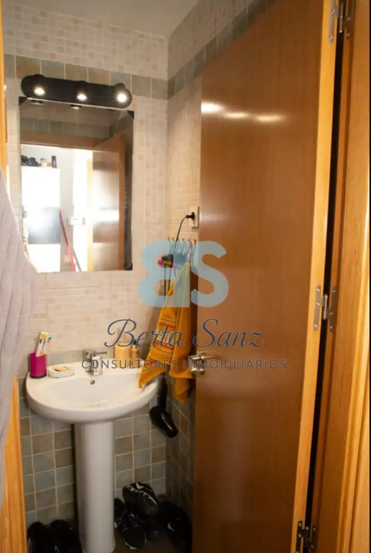 Baño de Casa adosada en venta en Pioz con Aire acondicionado, Calefacción y Jardín privado