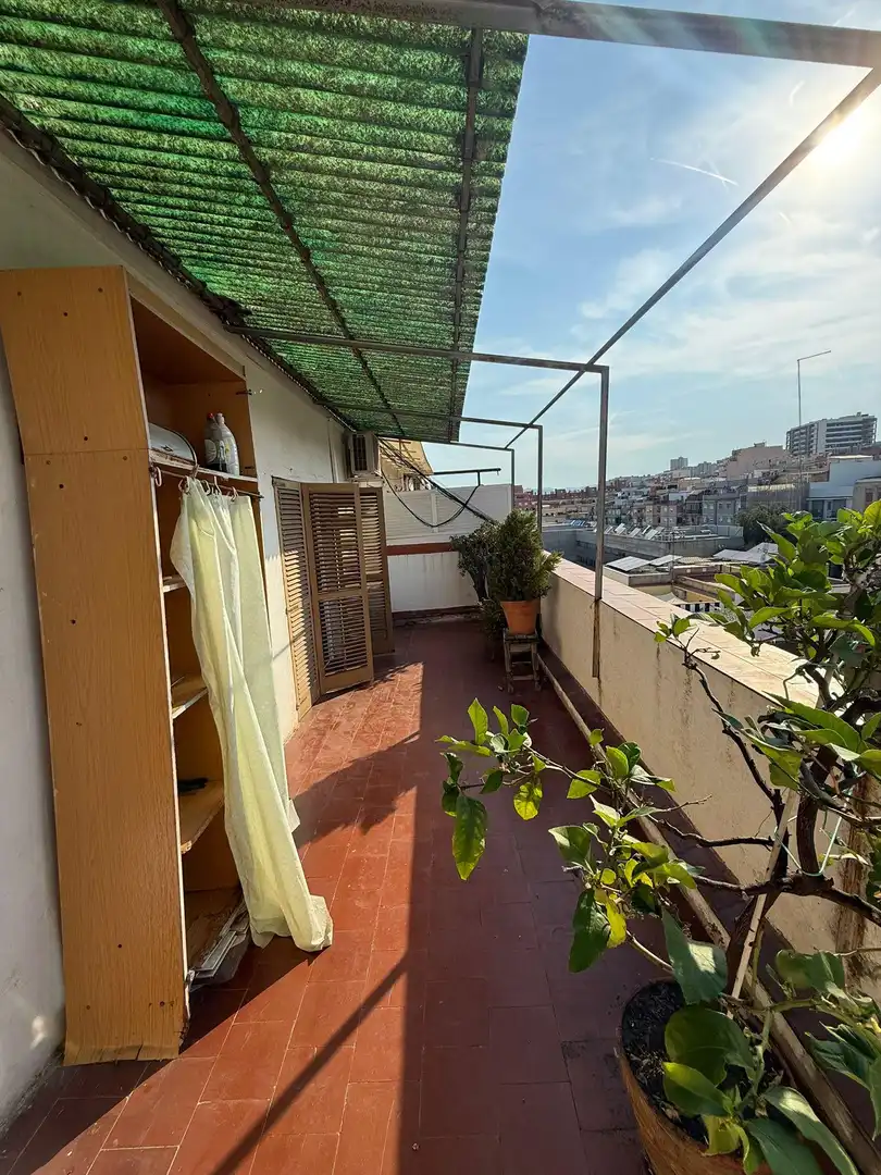 Terraza de Ático en venta en L'Hospitalet de Llobregat con Aire acondicionado, Calefacción y Terraza