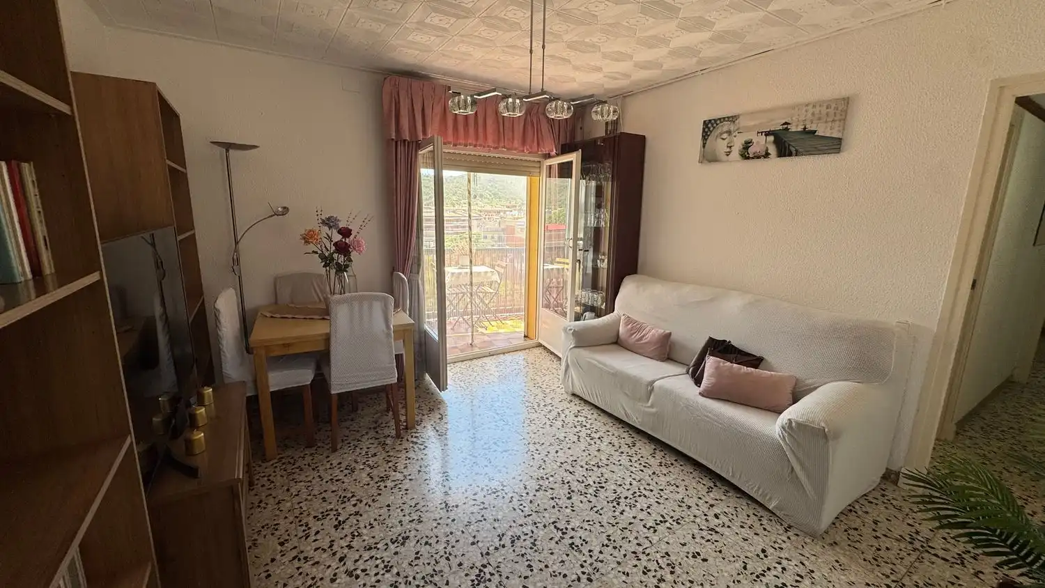 Sala d'estar de Pis en venda en Montcada i Reixac