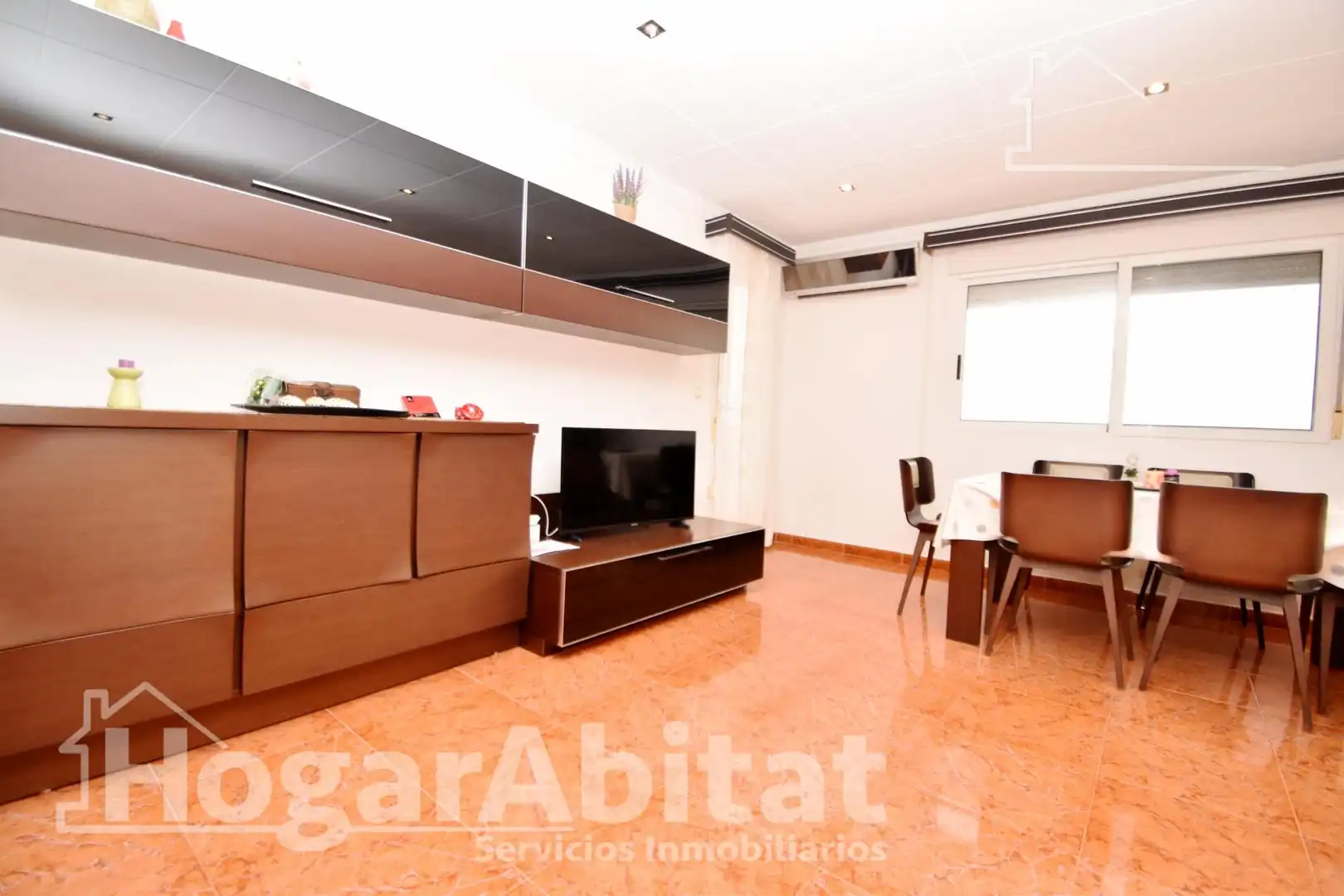 Living room of Flat for sale in Corbera  with Air Conditioner, Storage room and Balcony