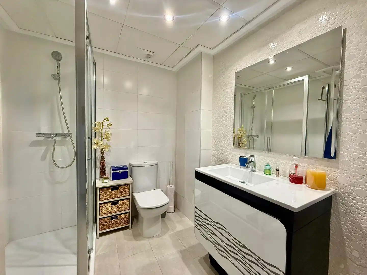 Baño de Apartamento en venta en Dénia con Aire acondicionado, Calefacción y Terraza