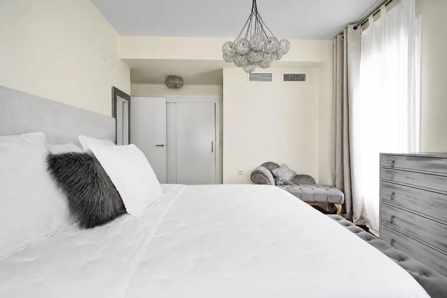 Habitación de Casa o chalet en venta en Mairena del Aljarafe