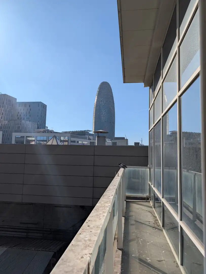 Vista exterior de Oficina de lloguer en Barcelona amb Aire condicionat i Calefacció