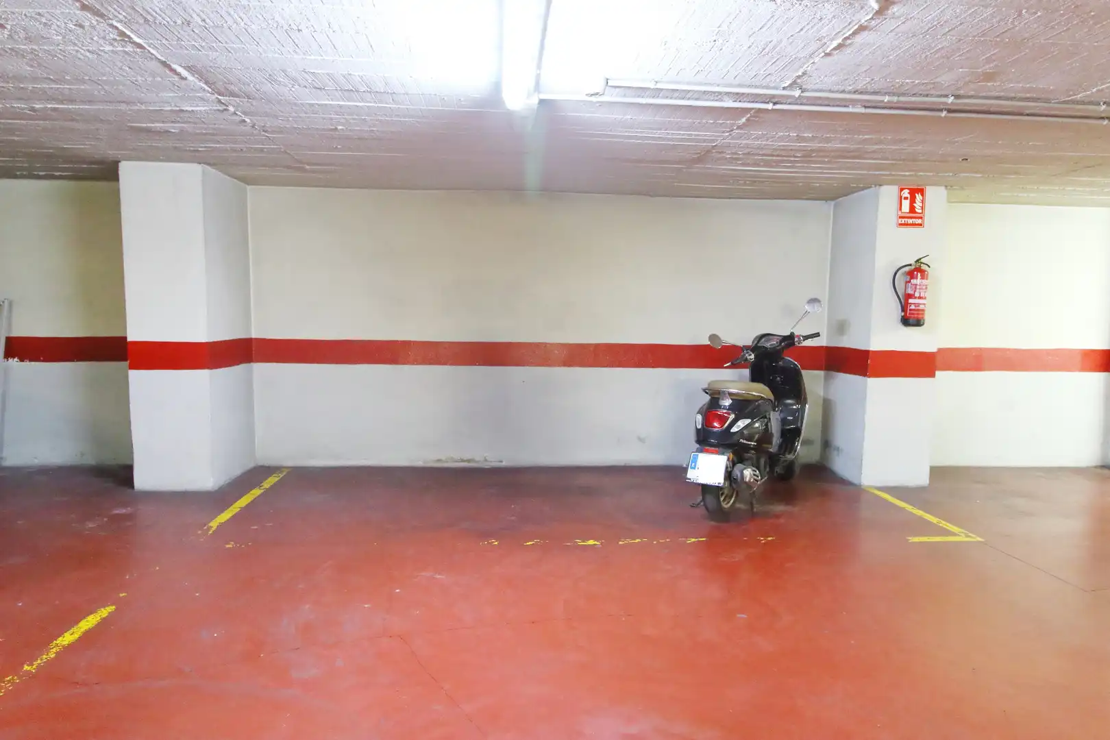Parkplatz von Garage zum Verkauf in Valencia