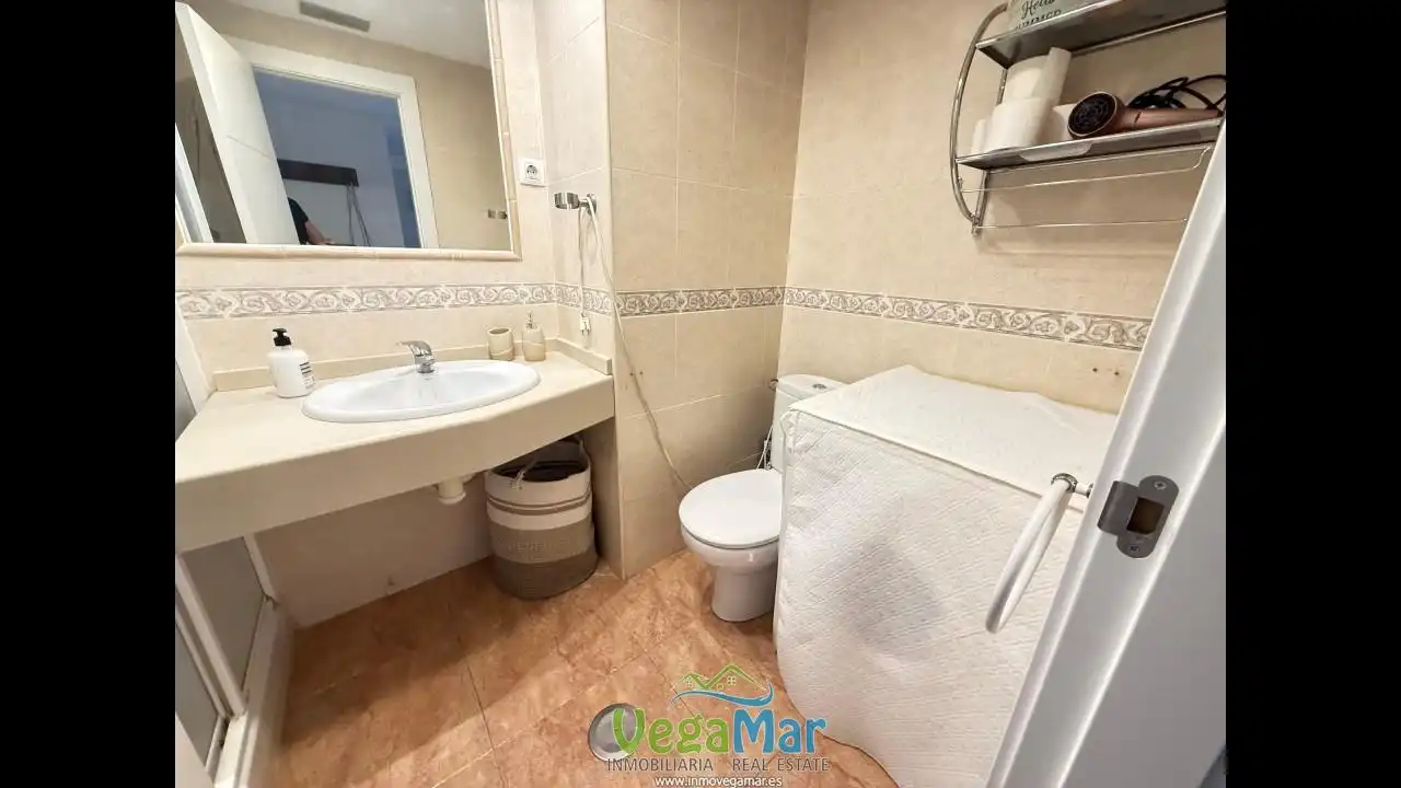 Baño de Piso de alquiler en Almuñécar con Aire acondicionado y Terraza