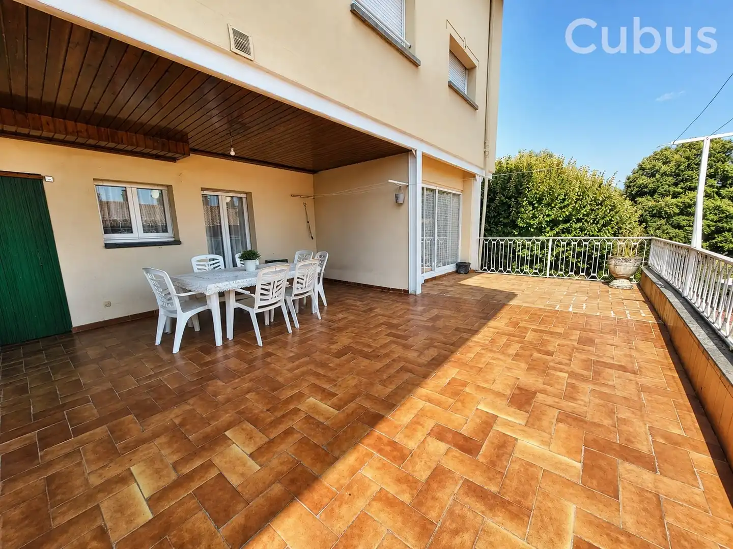 Terrassa de Casa o xalet en venda en Olot amb Calefacció, Terrassa i Balcó