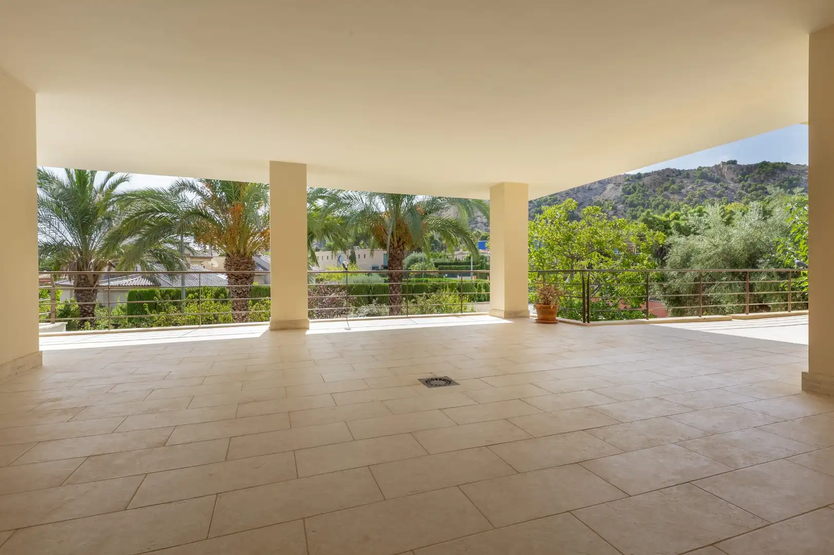 Terrassa de Casa o xalet en venda en Alicante / Alacant amb Piscina