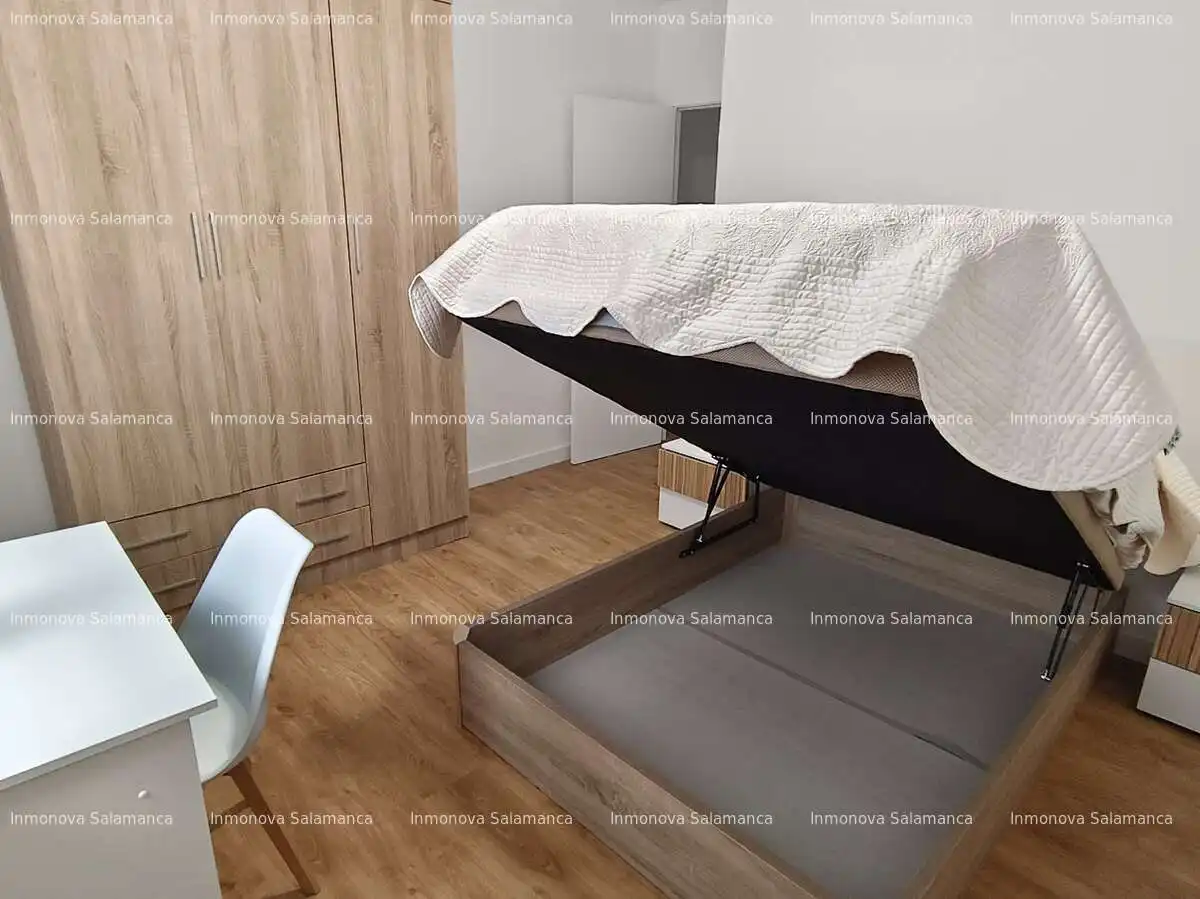 Schlafzimmer von Wohnung zur Miete in Salamanca mit Heizung, Terrasse und Möbliert