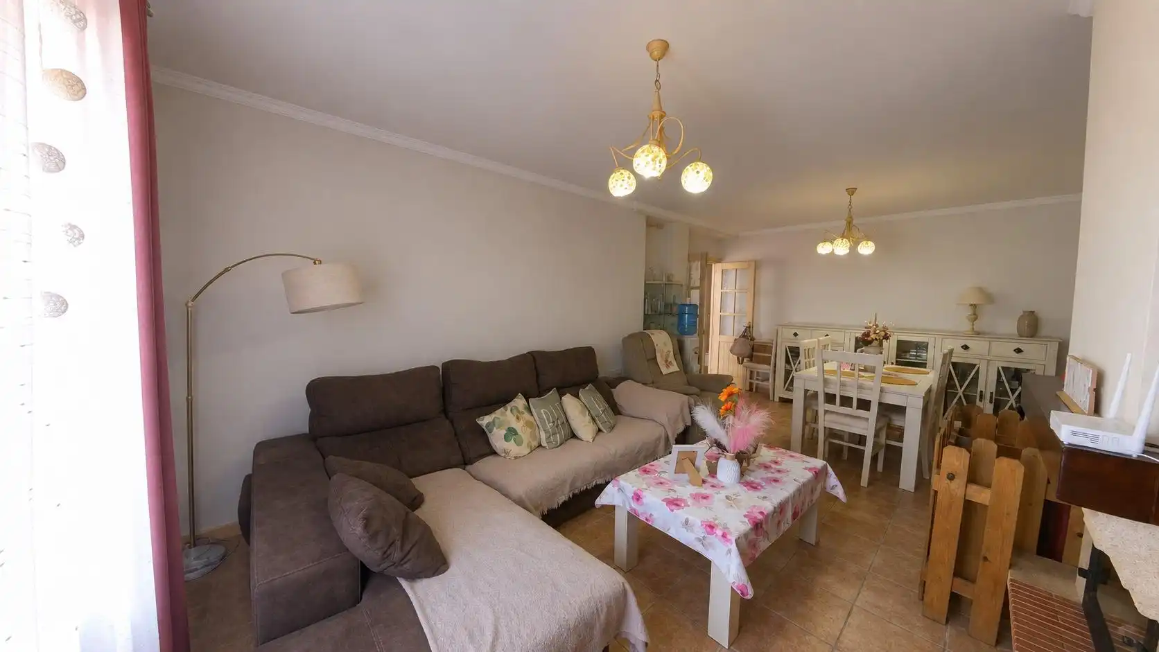Living room of Houses for sale in Chiclana de la Frontera  with Air Conditioner, Private garden and Storage room