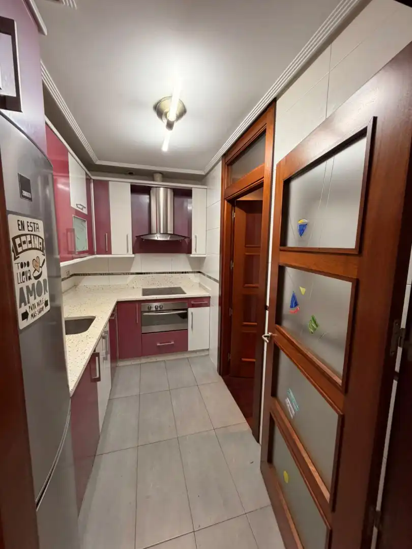 Cocina de Piso en venta en Barakaldo  con Calefacción, Parquet y Amueblado