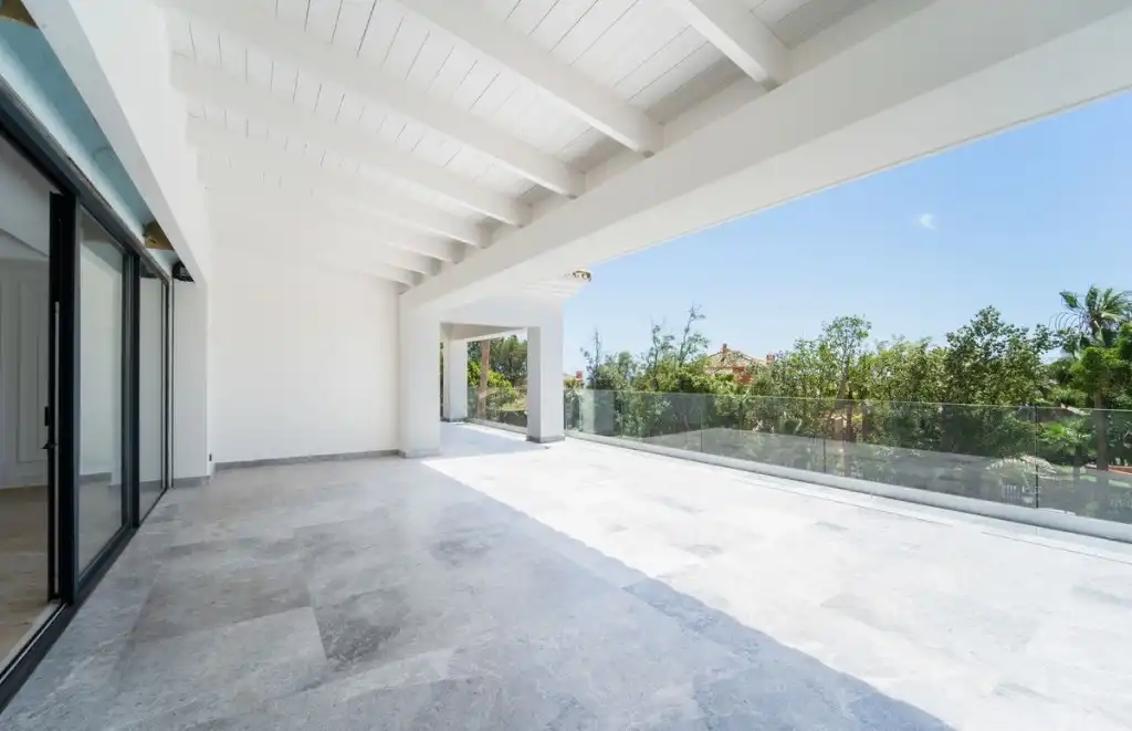 Chalet con piscina en venta en Milla de Oro, imagen 6
