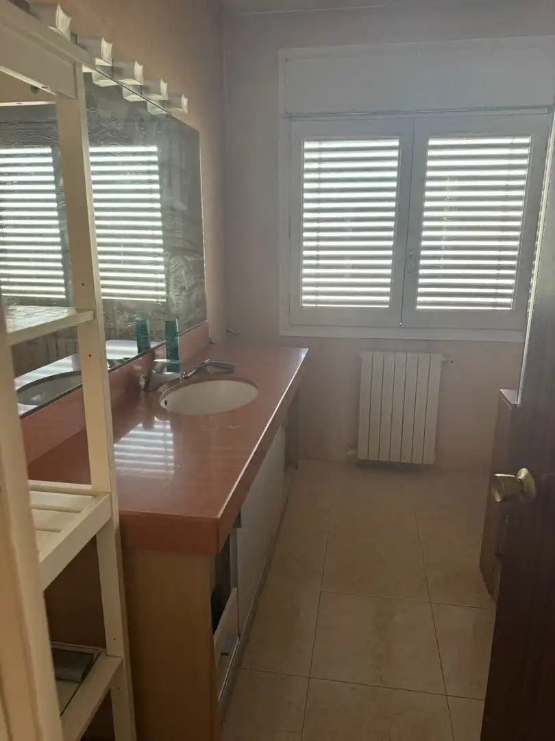 Bany de Edifici en venda en Llinars del Vallès