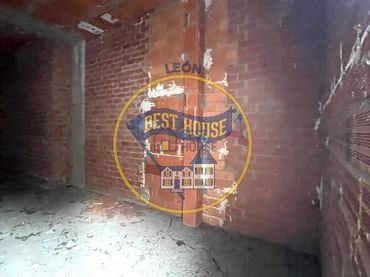 Local comercial en venda a San Claudio - La Chantría