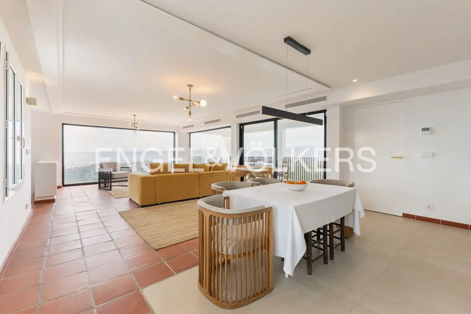 Comedor de Casa o chalet de alquiler en Alginet con Aire acondicionado, Calefacción y Jardín privado