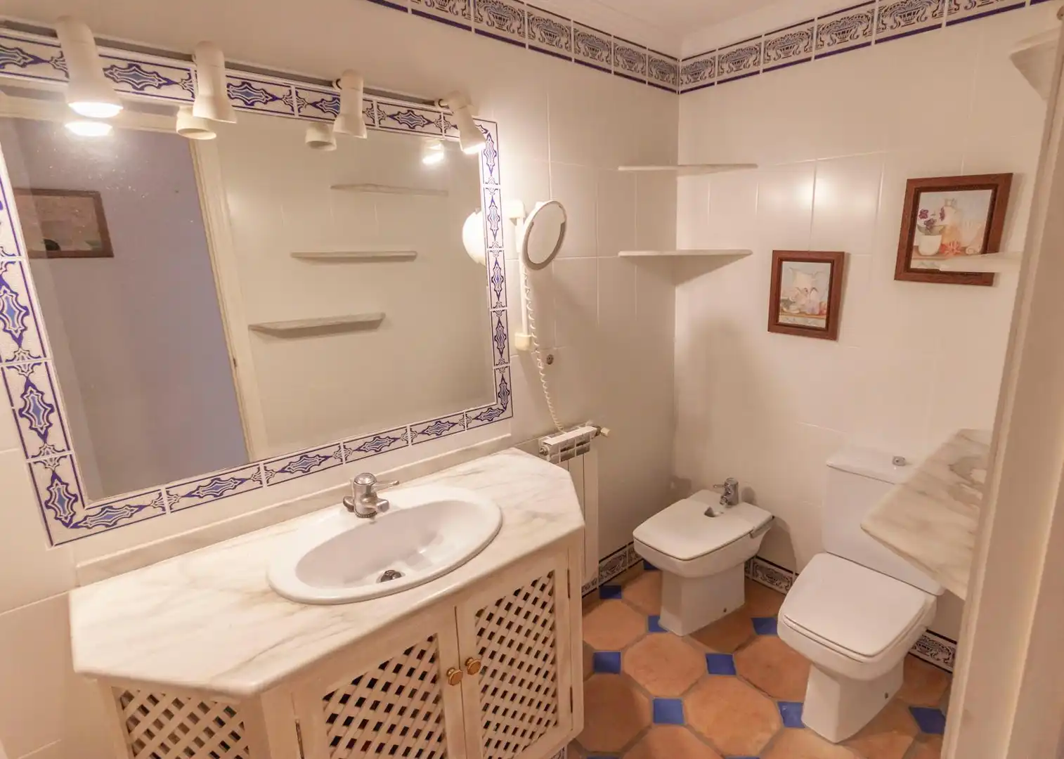 Baño de Piso en venta en Estepona con Aire acondicionado, Calefacción y Parquet