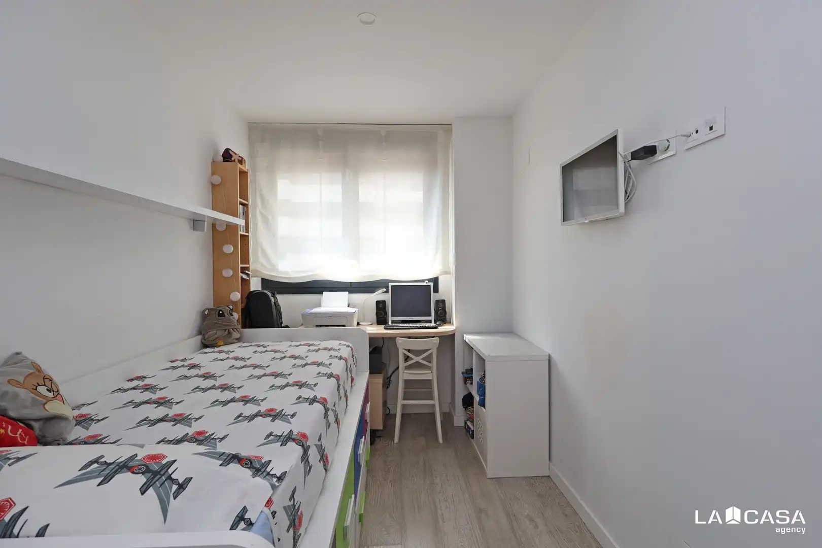 Bedroom of Flat for sale in L'Hospitalet de Llobregat  with Terrace and Swimming Pool