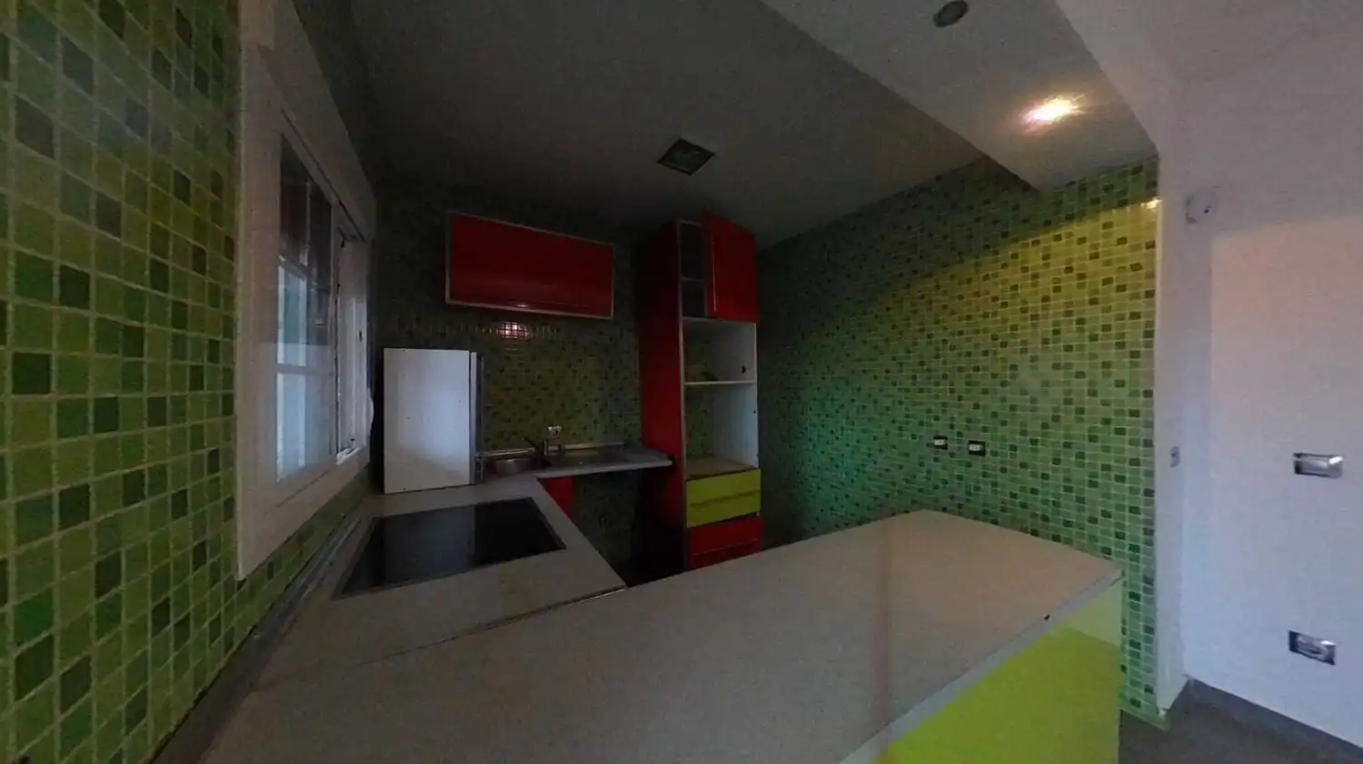 Cocina de Piso en venta en La Línea de la Concepción