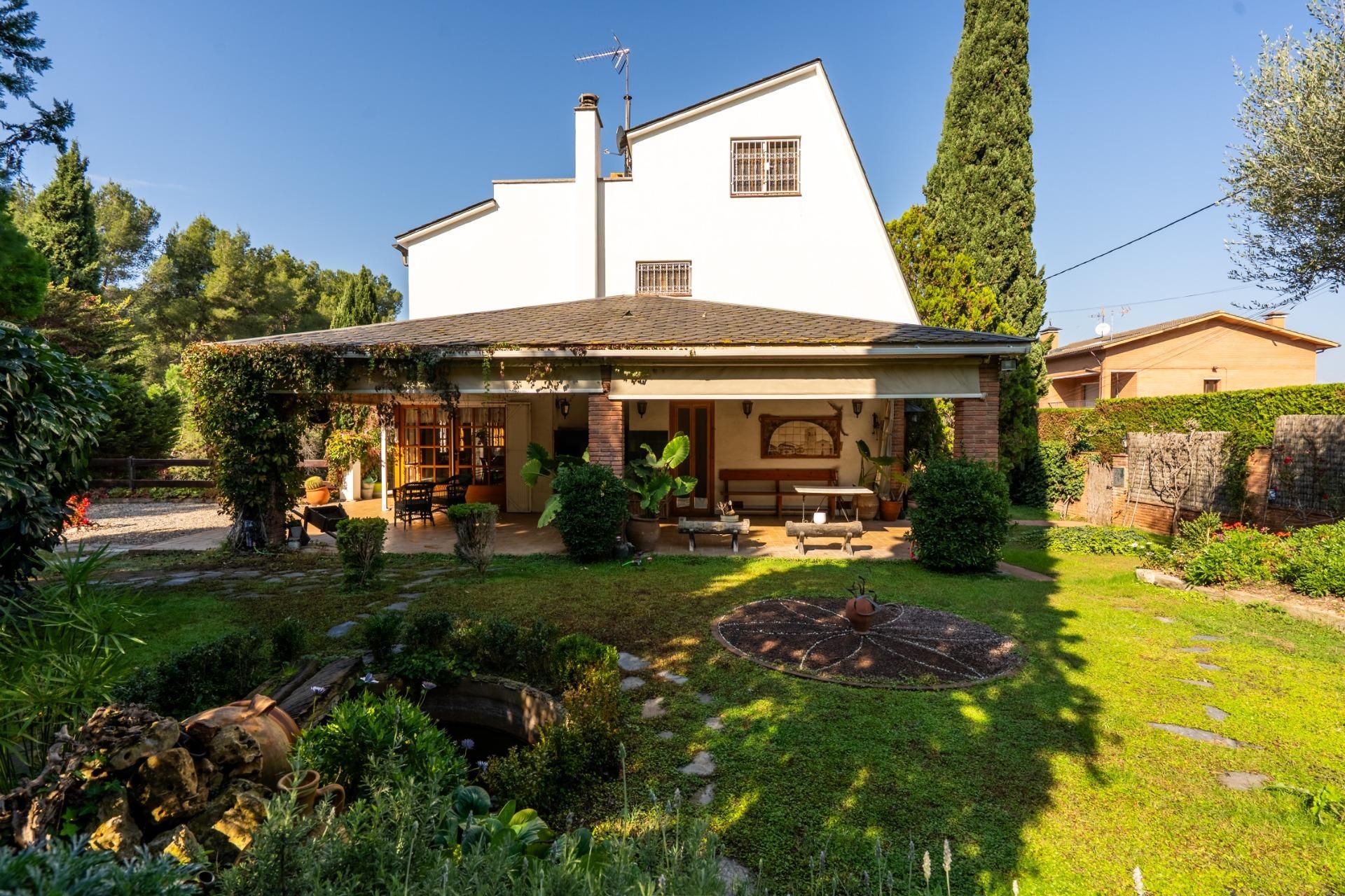 Garden of House or chalet for sale in Montcada i Reixac  with Heating, Terrace and Swimming Pool