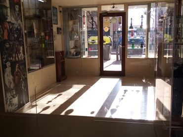 Locale commerciale in vendita a Centre - Sant Oleguer