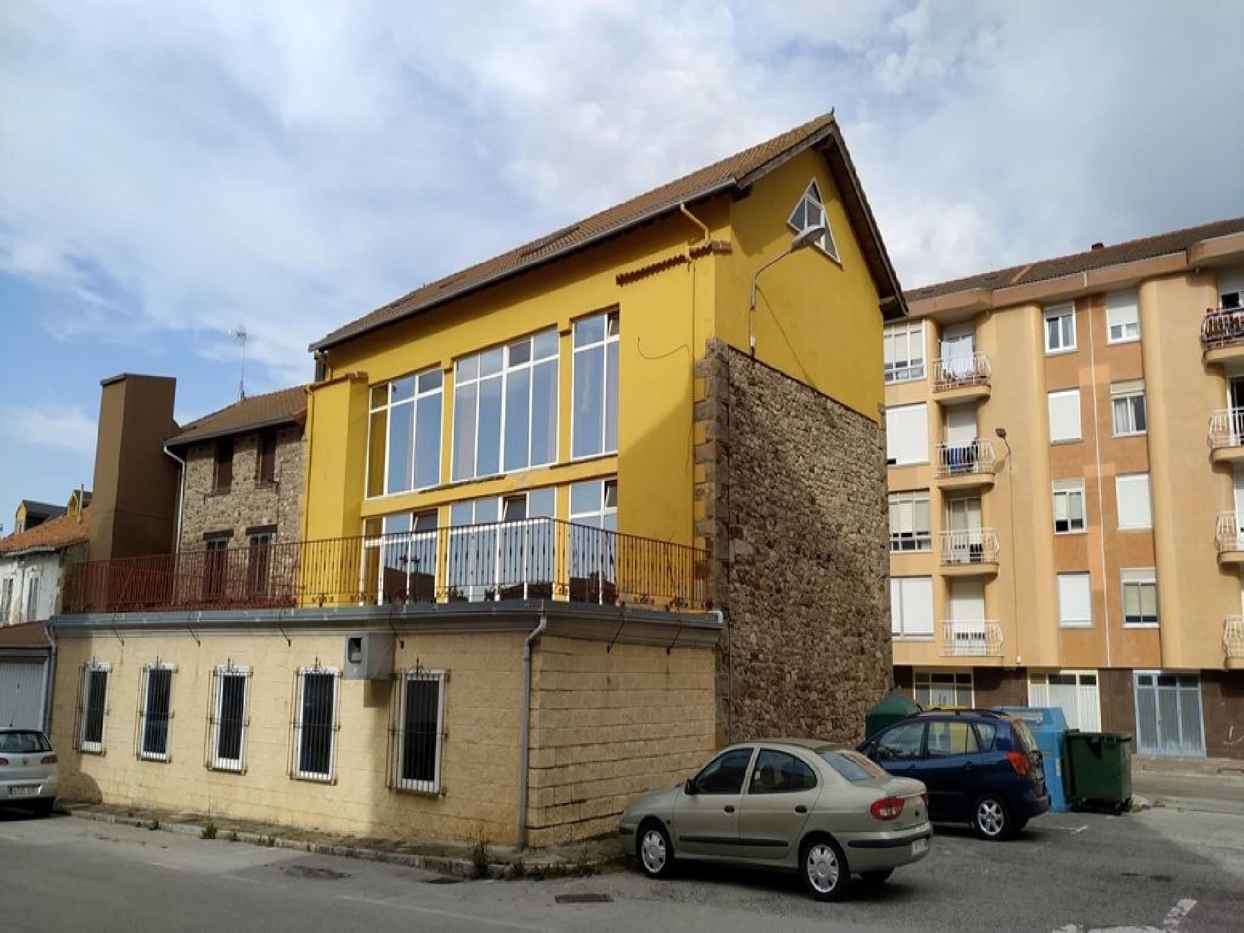 Premises for sale in Reinosa