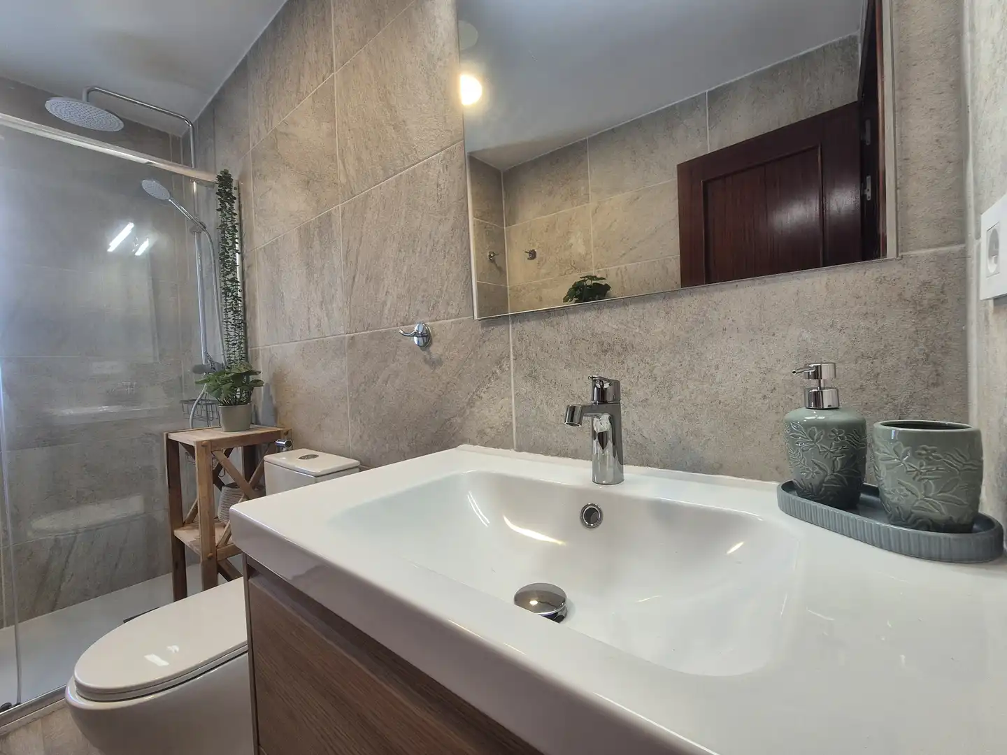 Baño de Piso de alquiler en Las Palmas de Gran Canaria con Jardín privado, Trastero y Amueblado