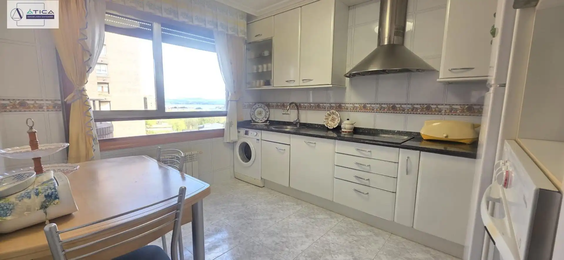 Kitchen of Flat for sale in Santander  with Heating, Terrace and Storage room