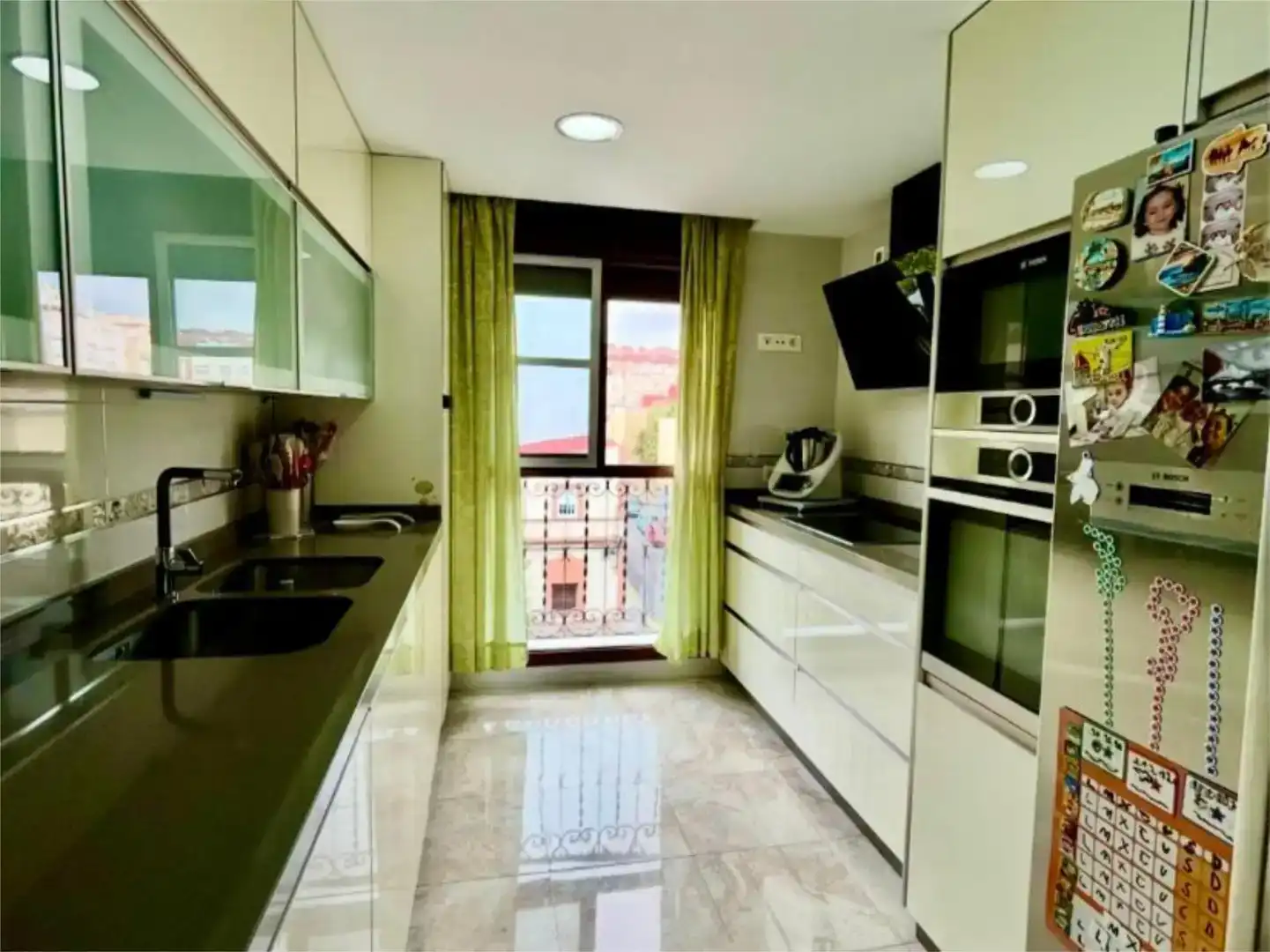 Kitchen of Flat for sale in  Melilla Capital  with Air Conditioner and Balcony