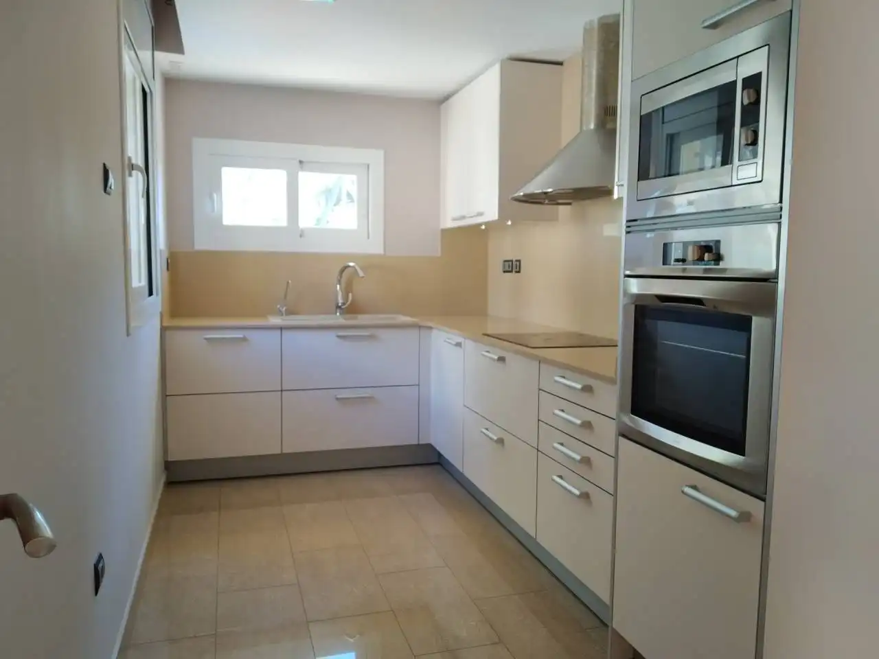 Cocina de Casa o chalet en venta en Blanes con Jardín privado, Terraza y Piscina