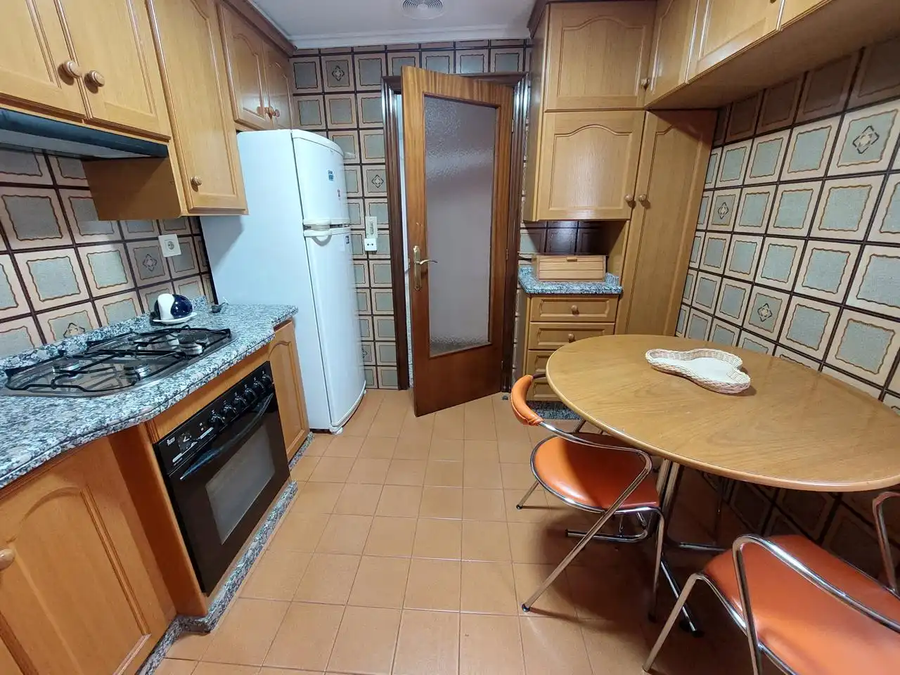 Kitchen of Flat for rent in Elche / Elx  with Air Conditioner, Furnished and Balcony