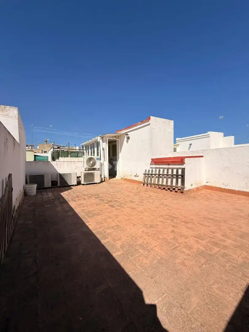 Vista exterior de Casa adosada en venta en Alcalá de Guadaira con Aire acondicionado y Terraza