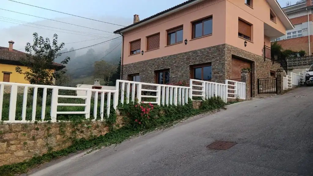 Villa con terrazza in vendita a Piloña, imagen 2