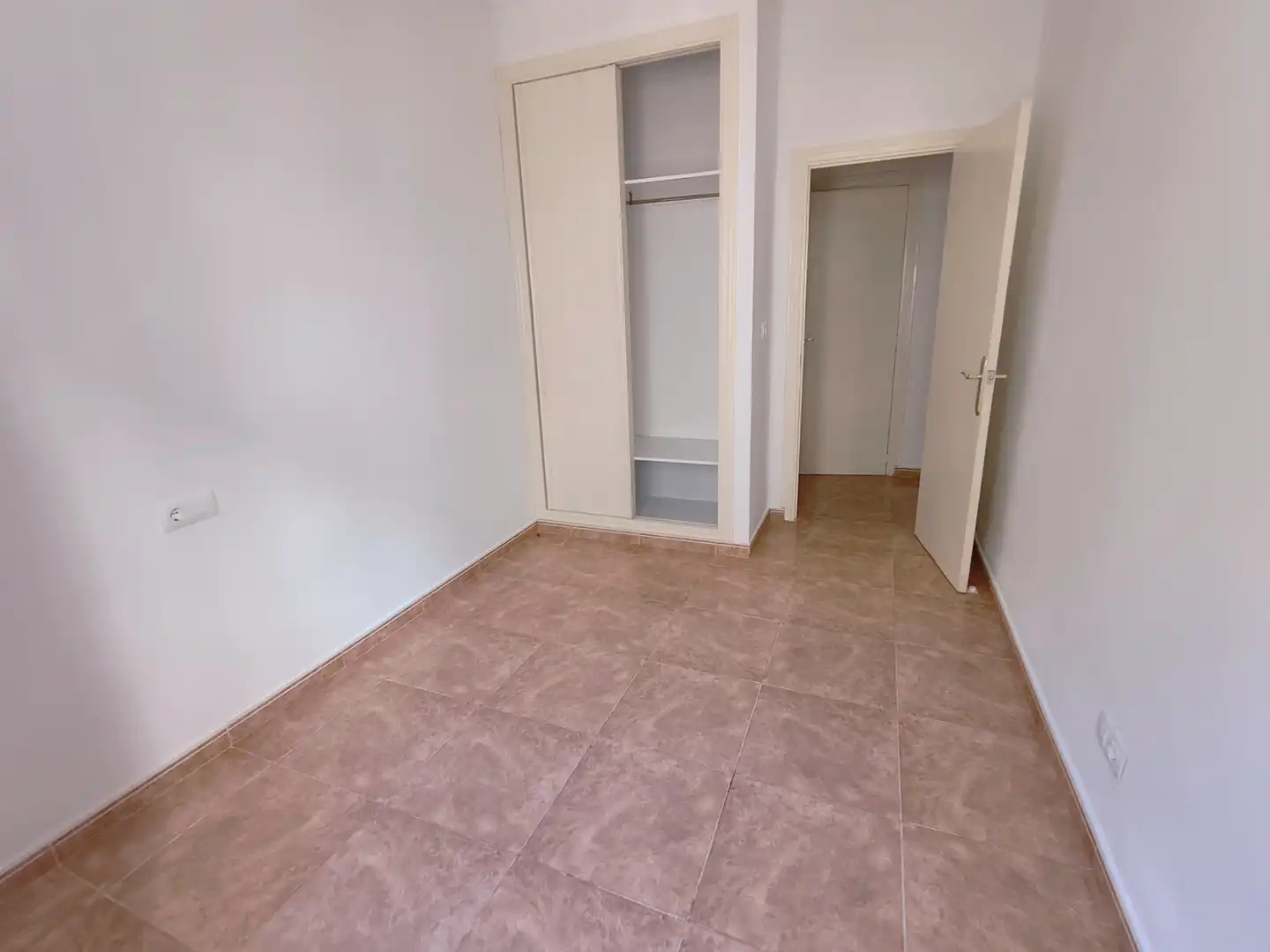 Habitación de Piso de alquiler en Alicante / Alacant con Calefacción