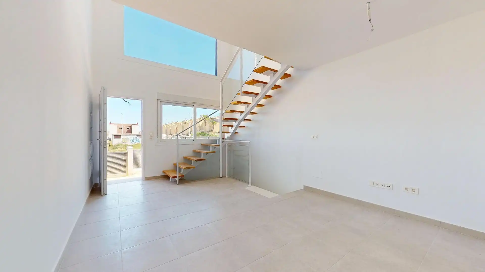Bungalow amb piscina en venda a Calle de Chipre, imagen 3