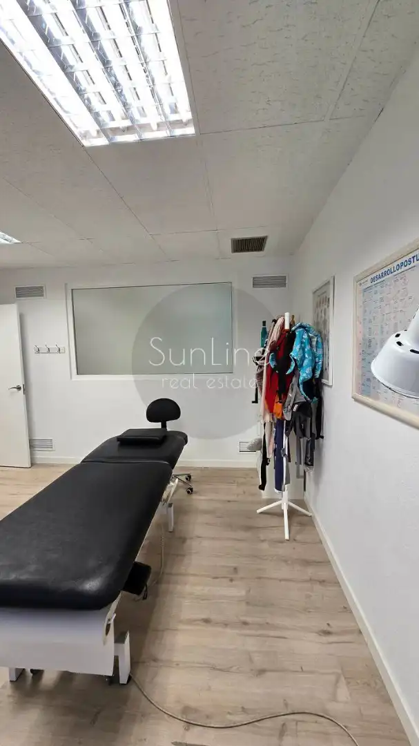 Oficina de alquiler en Valencia con Trastero y Amueblado