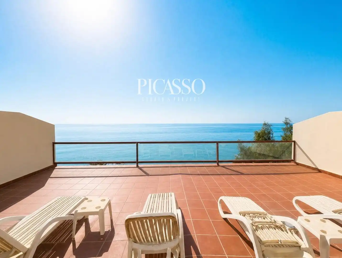 Flat with pool for sale in de la Costa del Sol