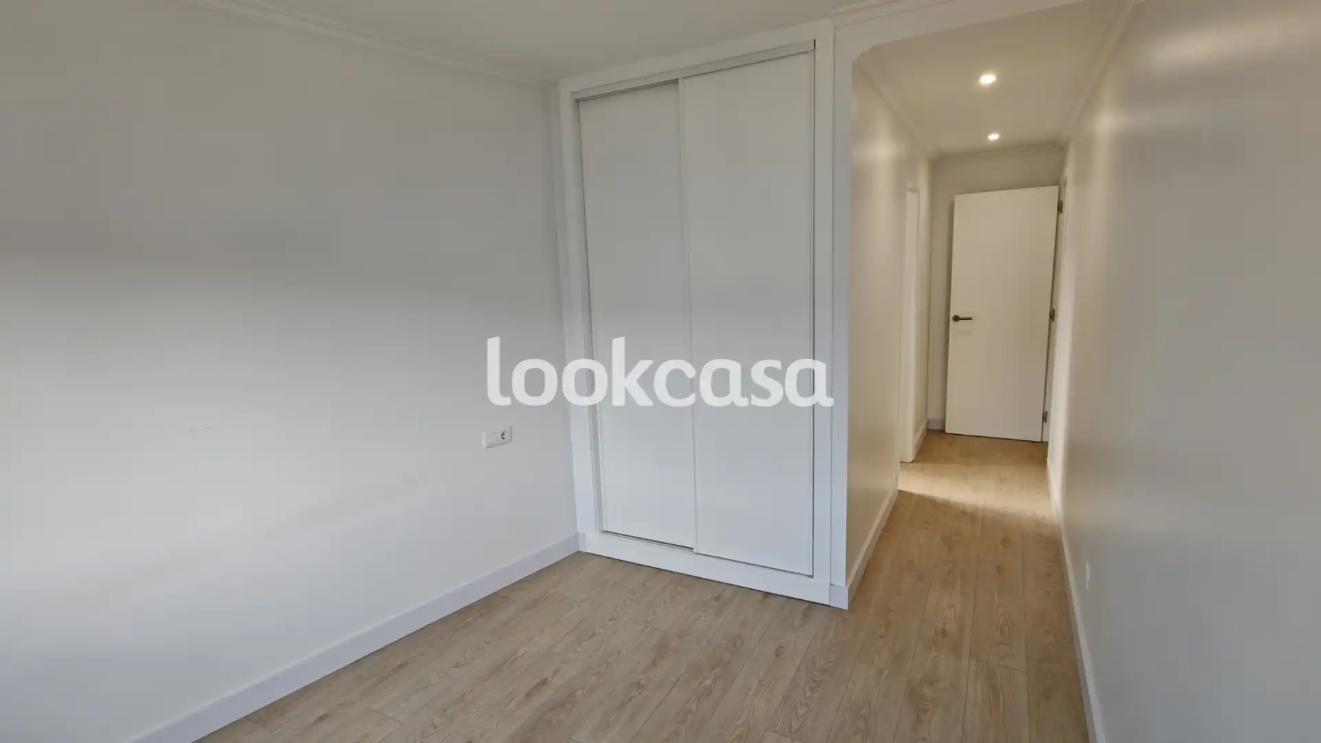 Habitación de Piso en venta en Poio con Calefacción, Parquet y Horno