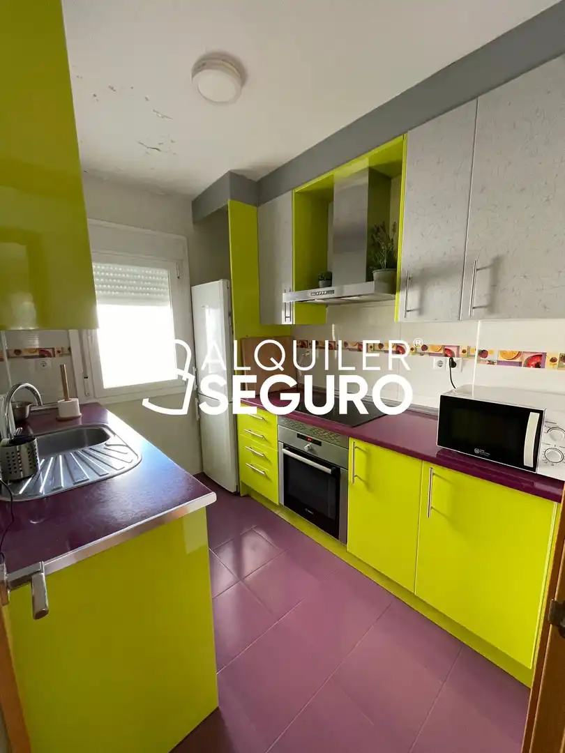Cocina de Piso de alquiler en Madrid con Aire acondicionado, Calefacción y Terraza