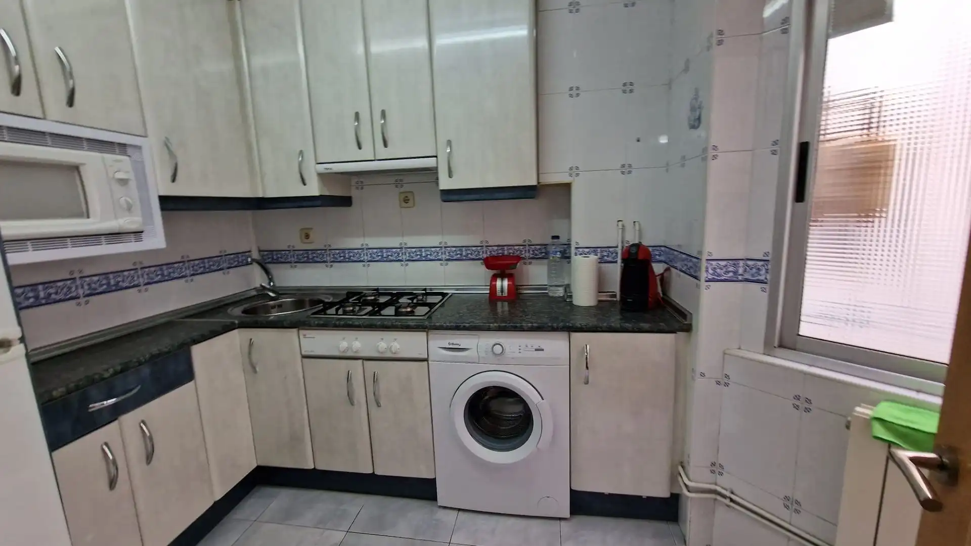 Cocina de Piso de alquiler en Salamanca con Calefacción y Amueblado