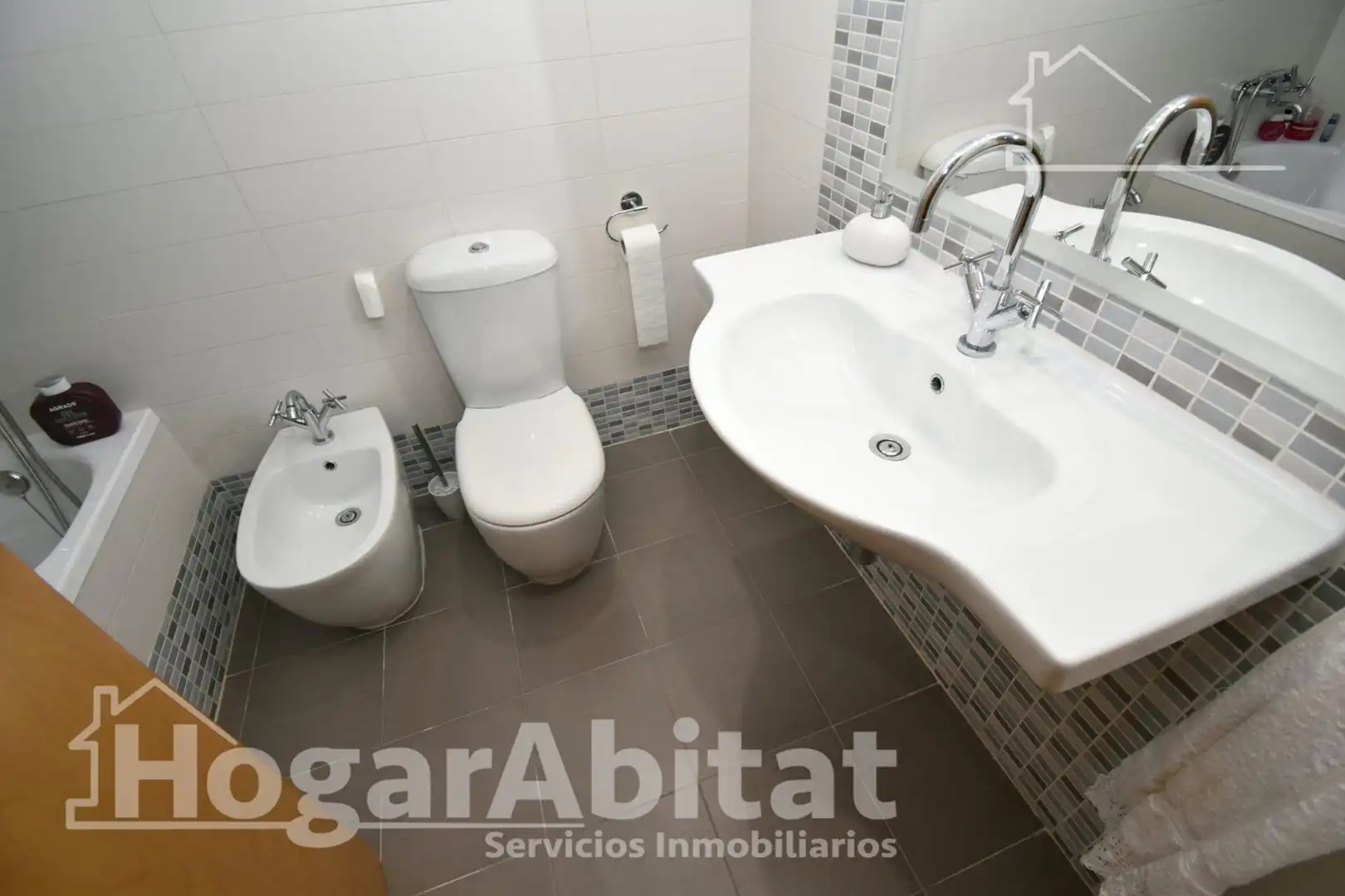 Baño de Piso en venta en Almazora / Almassora con Aire acondicionado, Terraza y Trastero