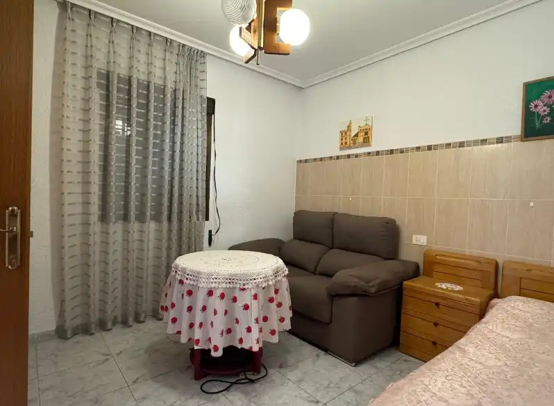 Sala d'estar de Casa o xalet en venda en Castellón de la Plana / Castelló de la Plana amb Terrassa, Traster i Moblat
