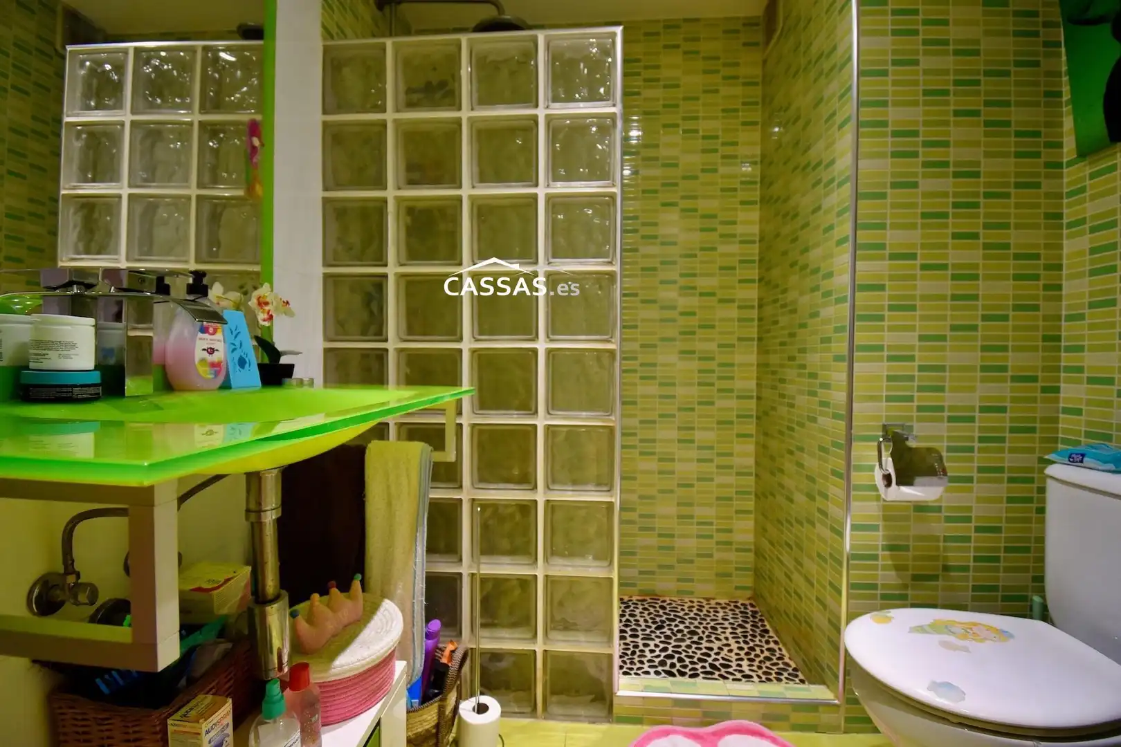 Bathroom of Flat for sale in Torrejón de Ardoz  with Air Conditioner, Heating and Parquet flooring