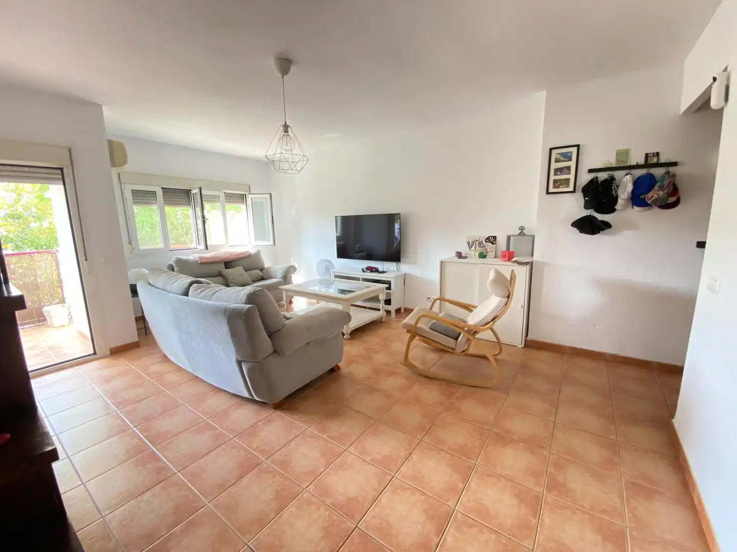 Sala d'estar de Pis en venda en Mairena del Aljarafe amb Aire condicionat, Calefacció i Jardí privat